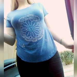 Hollister Graphic Tee